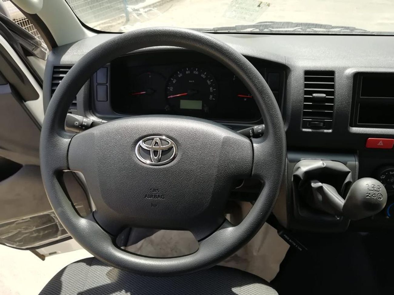 Toyota Hiace MANUAL 2.5L 2025