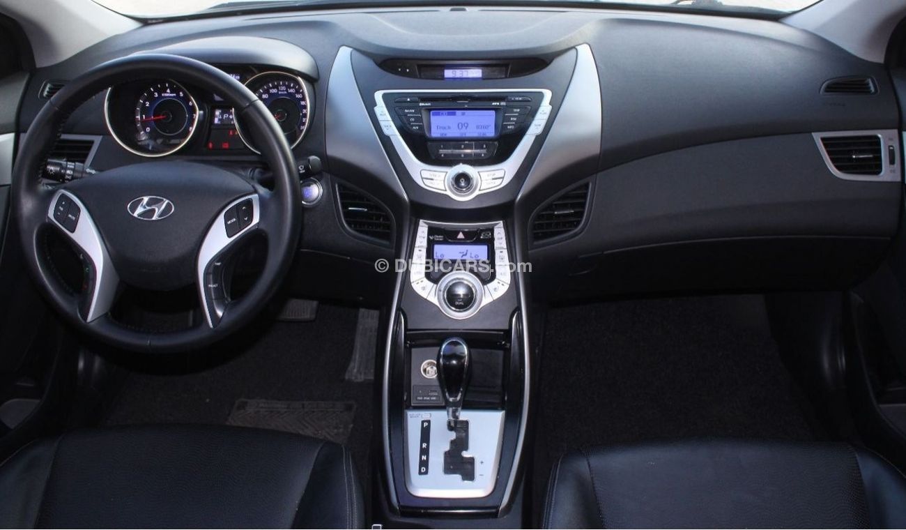 Hyundai Avante Hyundai Avante 2011 GCC, in excellent condition, without accidents, clean from the outside and the i