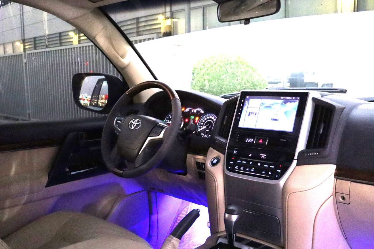 تويوتا لاند كروزر GXR 4.0L (271 HP) 4WD