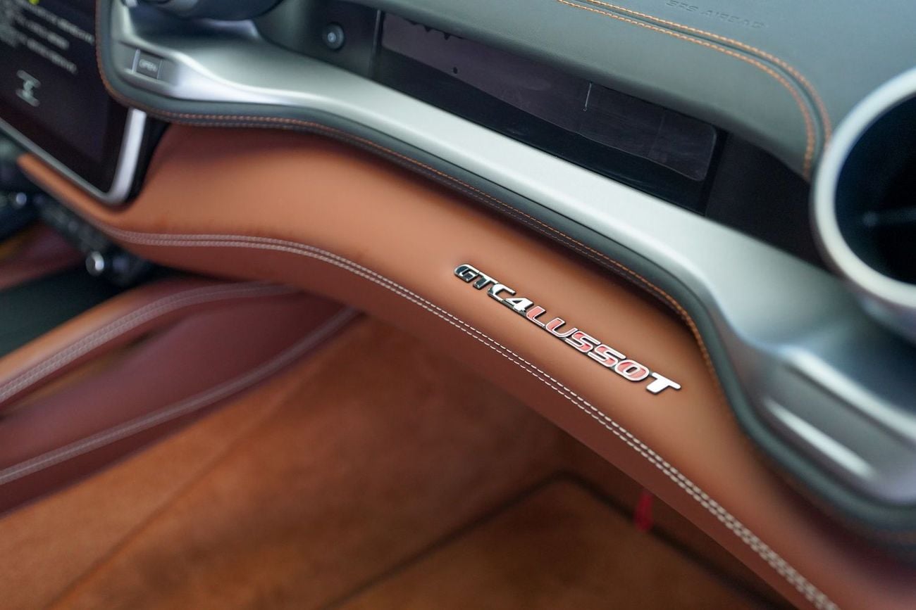 فيراري جي تي سي 4  لوسو T V8