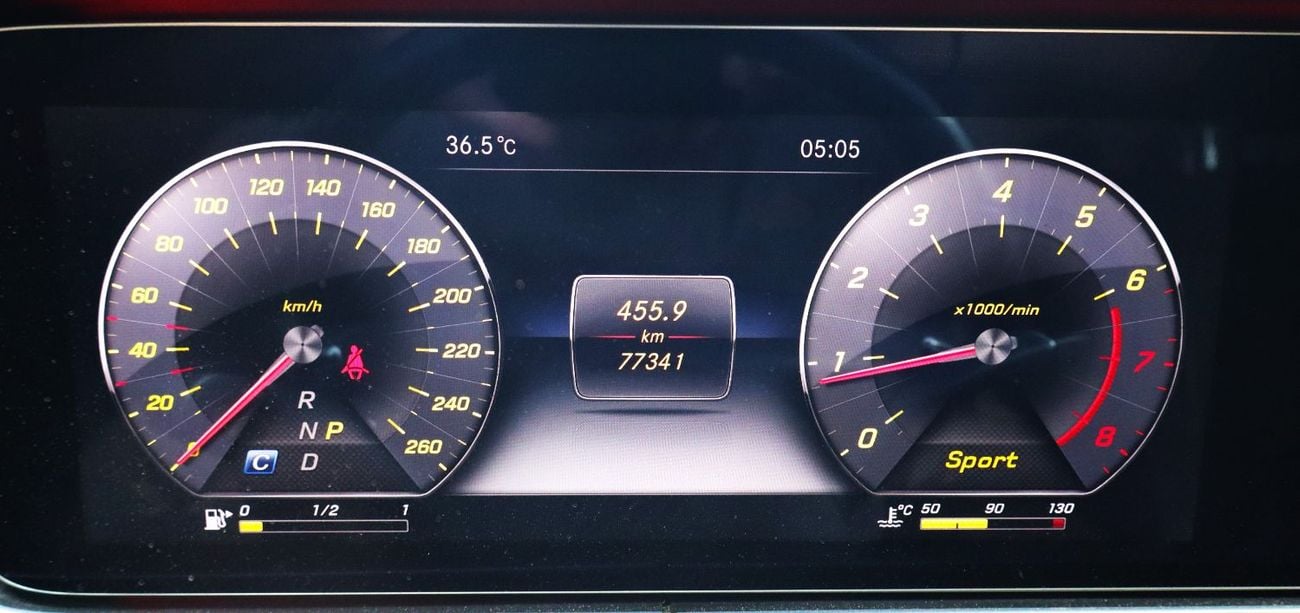 Mercedes-Benz E300 Premium 2.0L