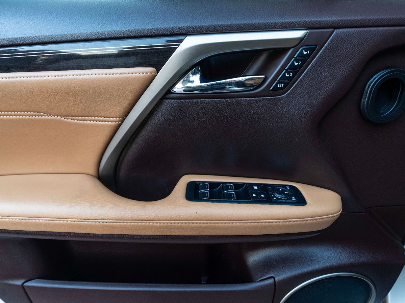 Lexus RX350 Platinum 3.5L (296 HP)