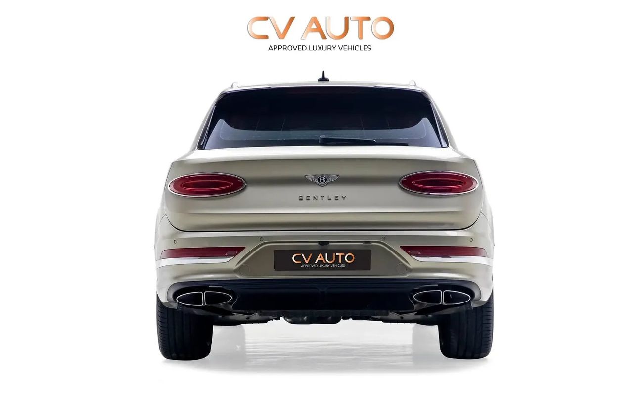 Bentley Bentayga Azure 4.0T - GCC Spec - With Warranty and Service contract ( Al Habtoor )