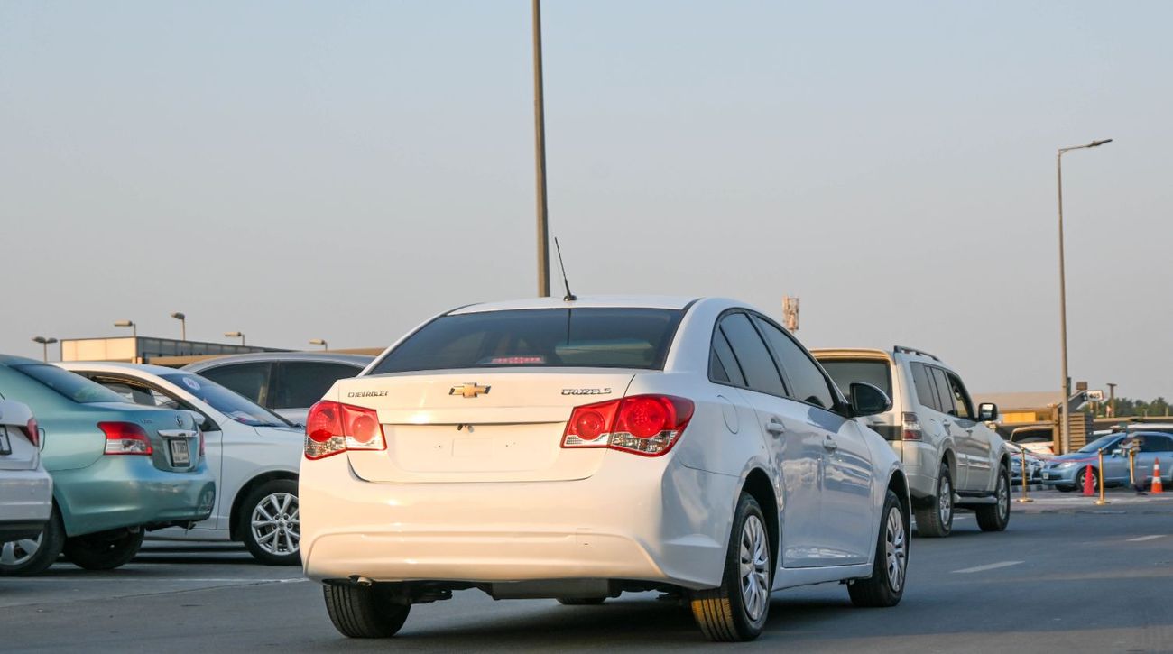 Chevrolet Cruze CHEVROLET CRUZ 2015 GCC IN EXCELLENT CONDITION