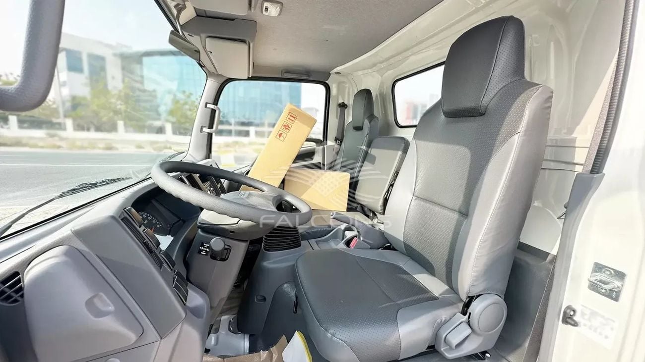 إيسوزو NPR 4.6L 71H Chassis Cab | Manual Diesel | 3.5T Payload