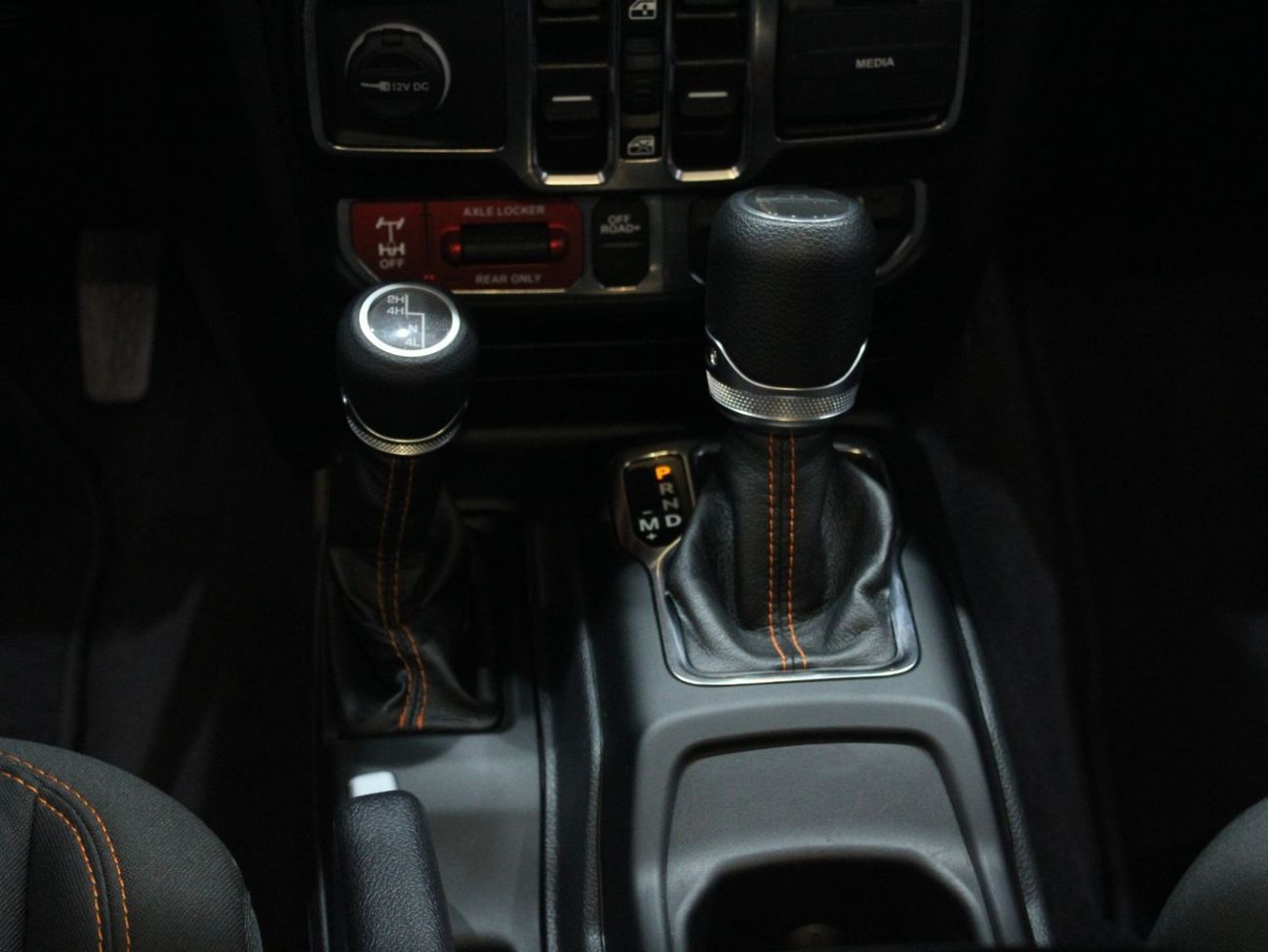 Jeep Gladiator Mojave Edition (Sand Runner)