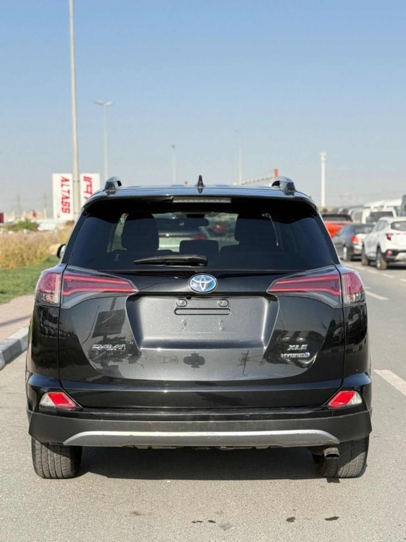 Toyota RAV4 Hybrid XLE 2.5L