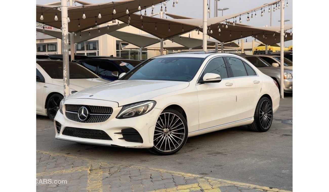 مرسيدس بنز C 350 موديل 2018 ، مستورد من اليابان ، فل اوبشن ، 6 سلندر ، ناقل حركة اوتوماتيك ، بحالة ممتازة ، عداد المس