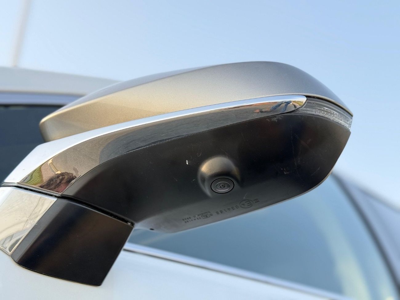 لكزس RX450h L Platinum 3.5L (7 Seater)