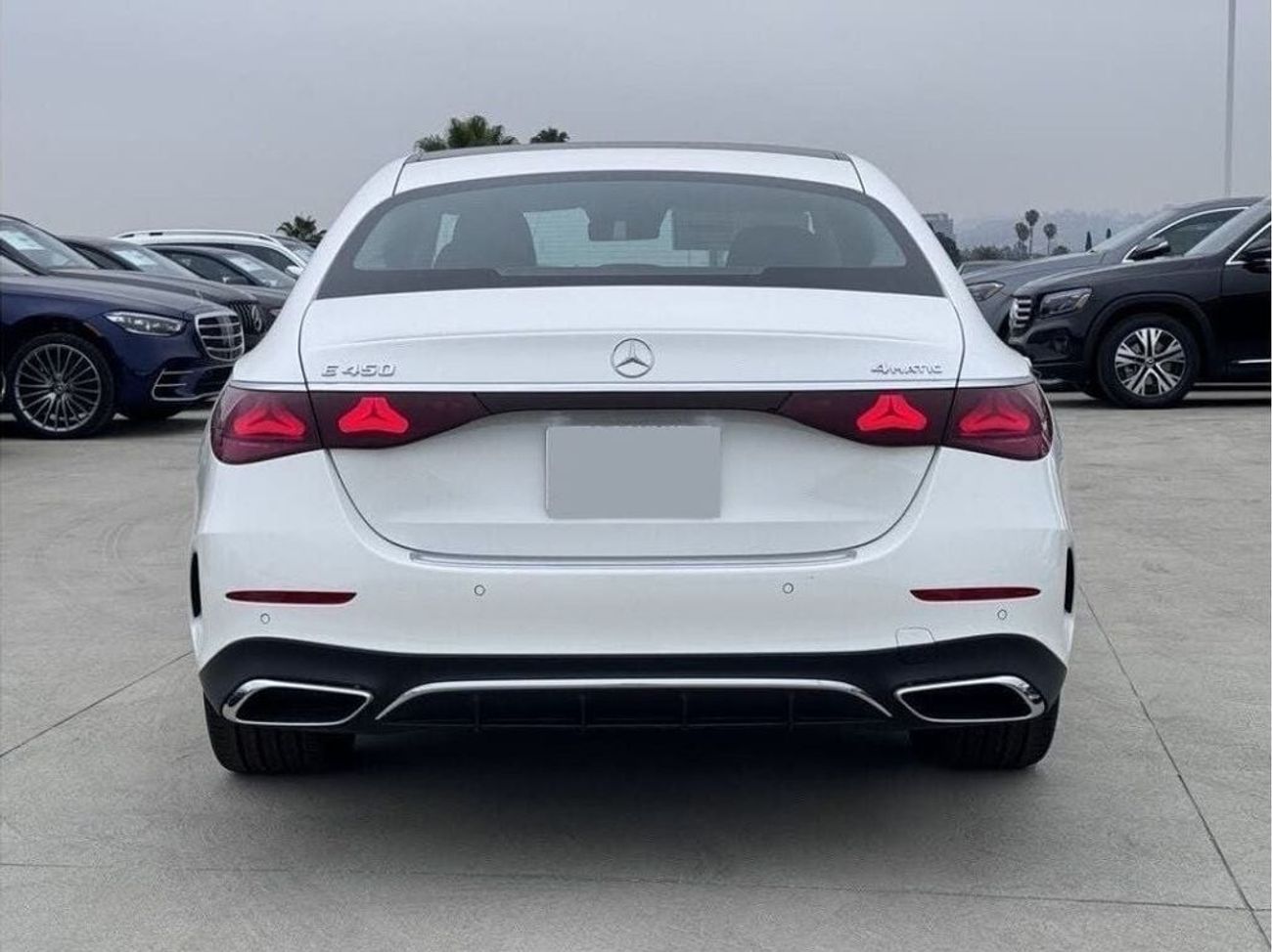 Mercedes-Benz E 450 4MATIC Sedan Brand New * Export Price *