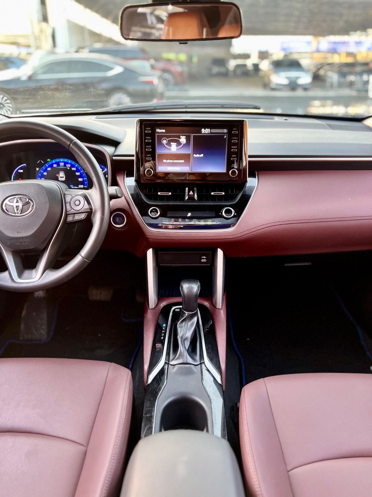 Toyota RAV4 2.5L VXR Hybrid gcc warranty one year bank financie available