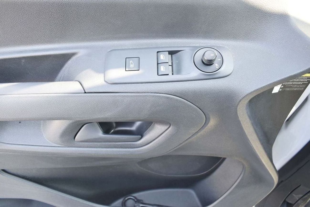 Peugeot Partner PARTNER VAN 1.6L M/T WITH CRUISE CONTROL