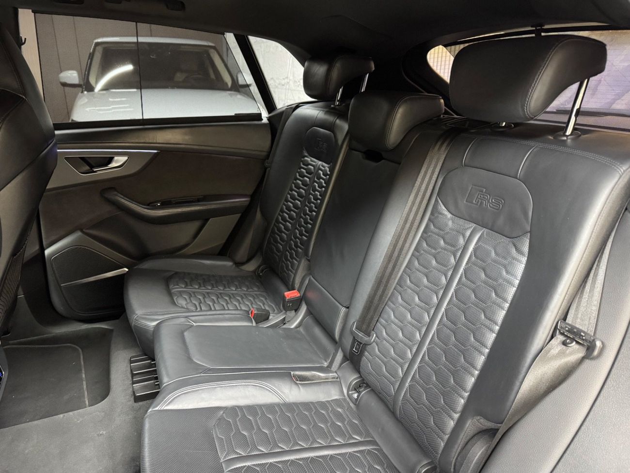 Audi RS Q8 quattro 4.0L