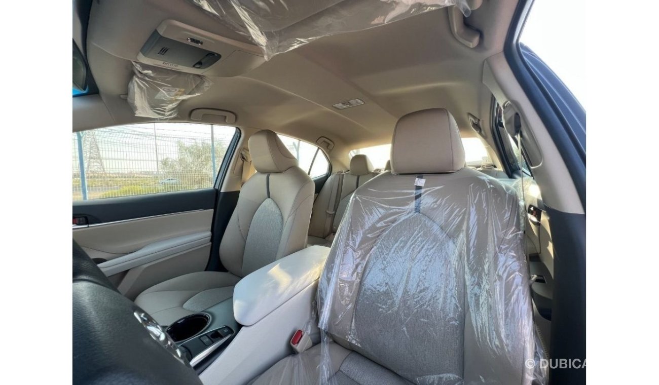 Toyota Camry LE (Without Sunroof) 2.5L Petrol A/T FWD