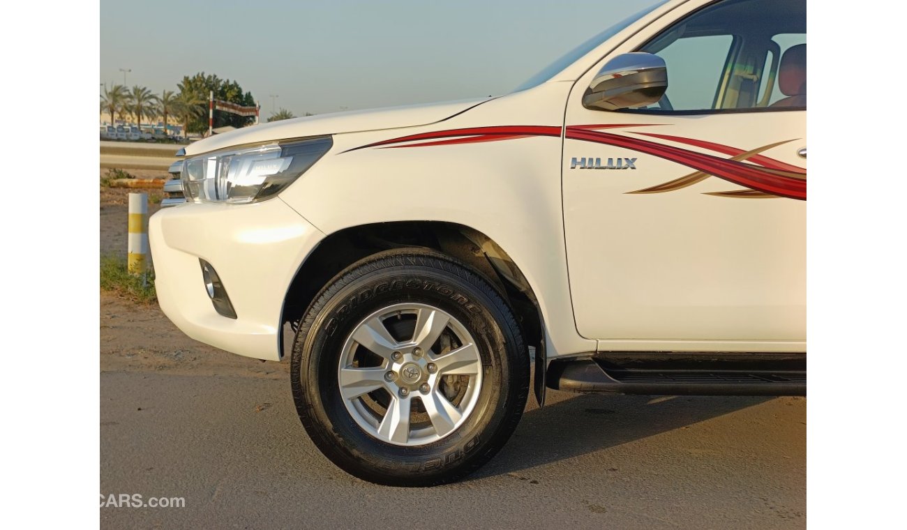 Toyota Hilux 2.7L Petrol / A/T DVD Camera / 4WD (LOT # 26722)