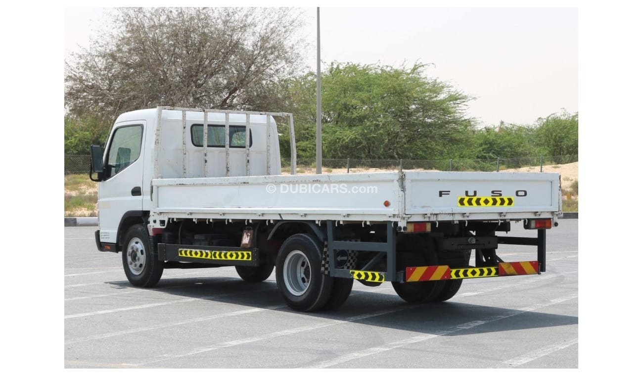 Mitsubishi Fuso Canter 2017 | MITSUBISHI FUSO CANTER | ORIGNAL BODY UTILITY TRUCK WITH GCC SPECS AND EXCELLENT CONDITION