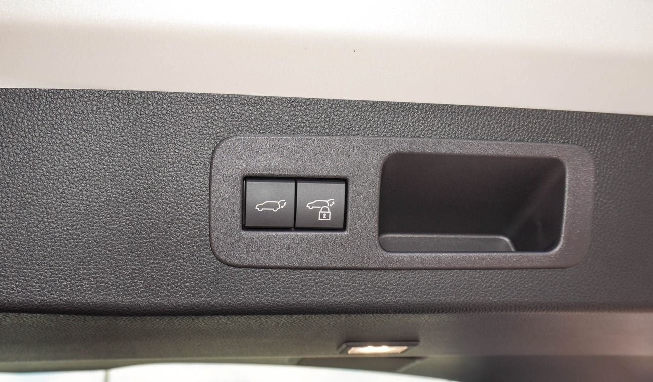Lexus LX600 SIGNATURE 3.5L V6