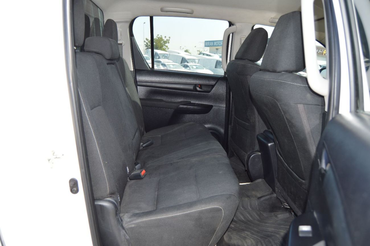 تويوتا هيلوكس DLS Double Cabin  Right Hand Drive  Year: 2020 Engine:  2.8L/ V4