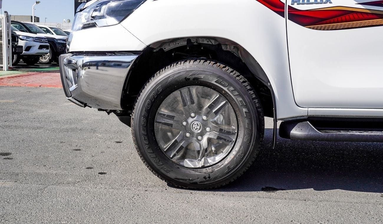 تويوتا هيلوكس HILUX SR5 Petrol 2.7L , GLX-S Full Option 2025 Model