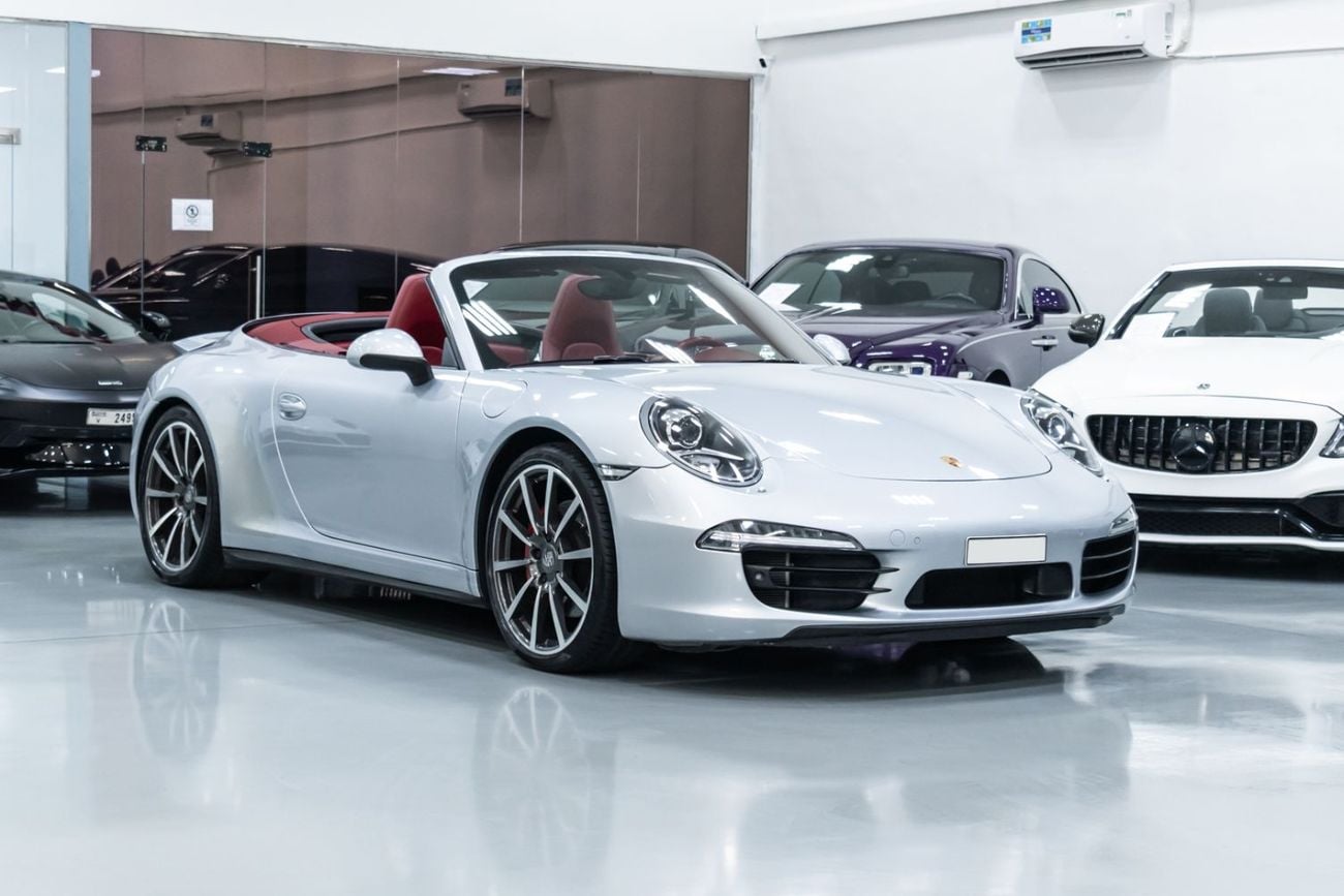 Porsche 911 CARRERA 4S