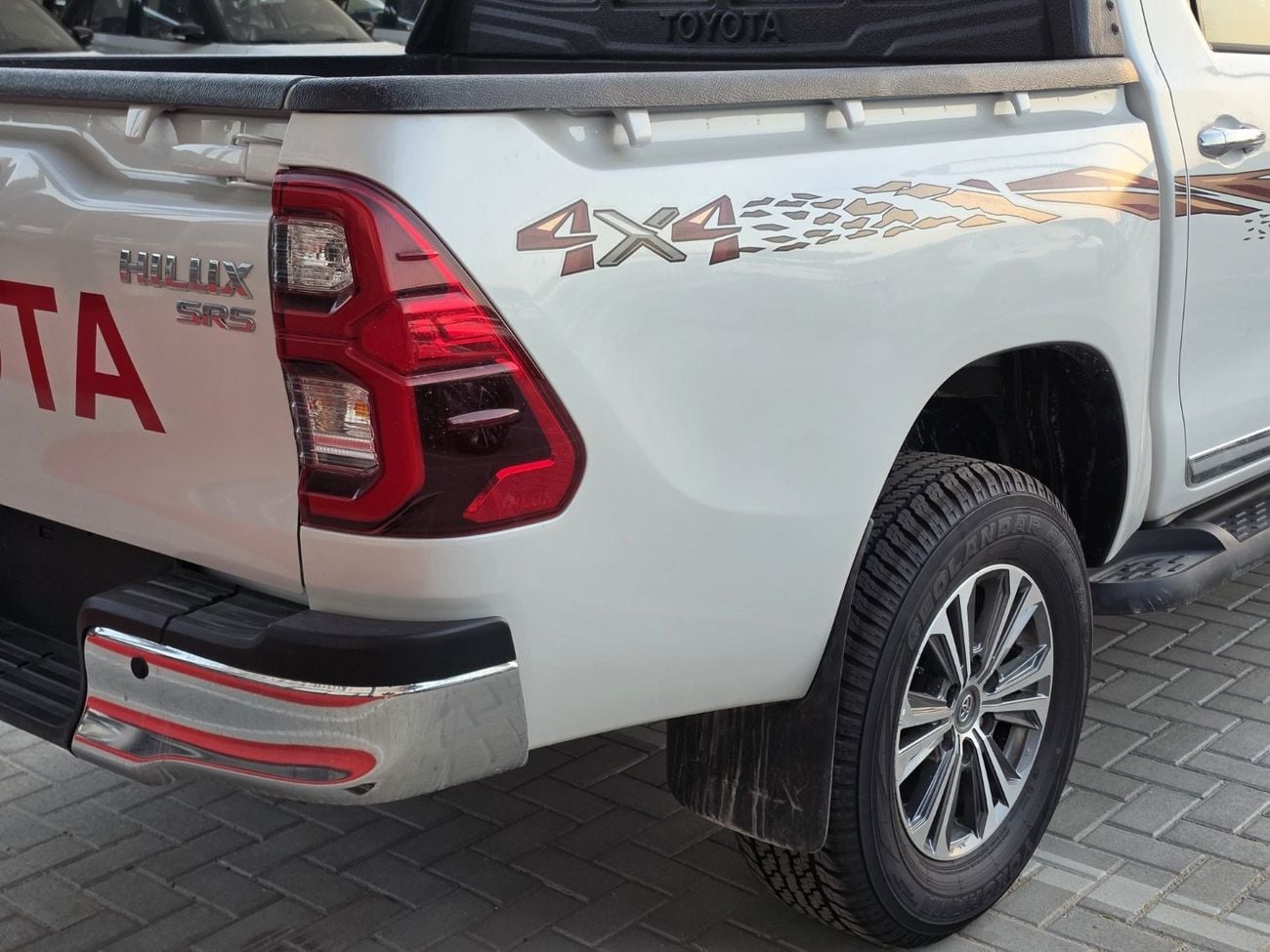 Toyota Hilux SR5