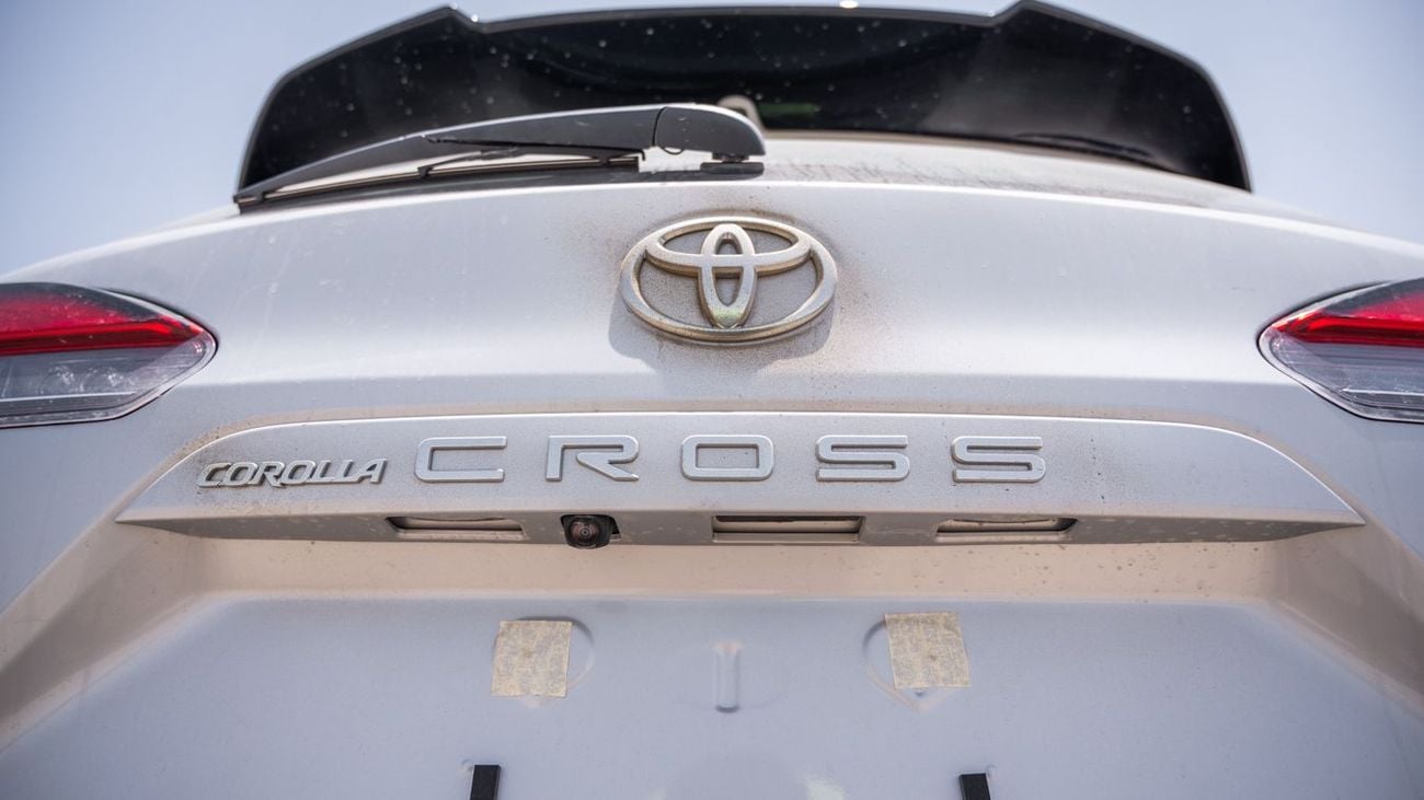 تويوتا كورولا كروس TOYOTA COROLLA CROSS 1.8 HIGH -2025YM