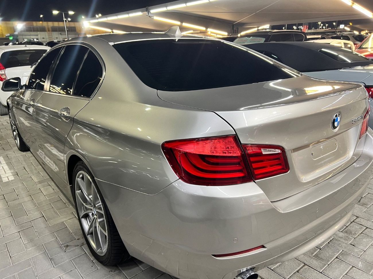 بي أم دبليو 535i Luxury 3.0L