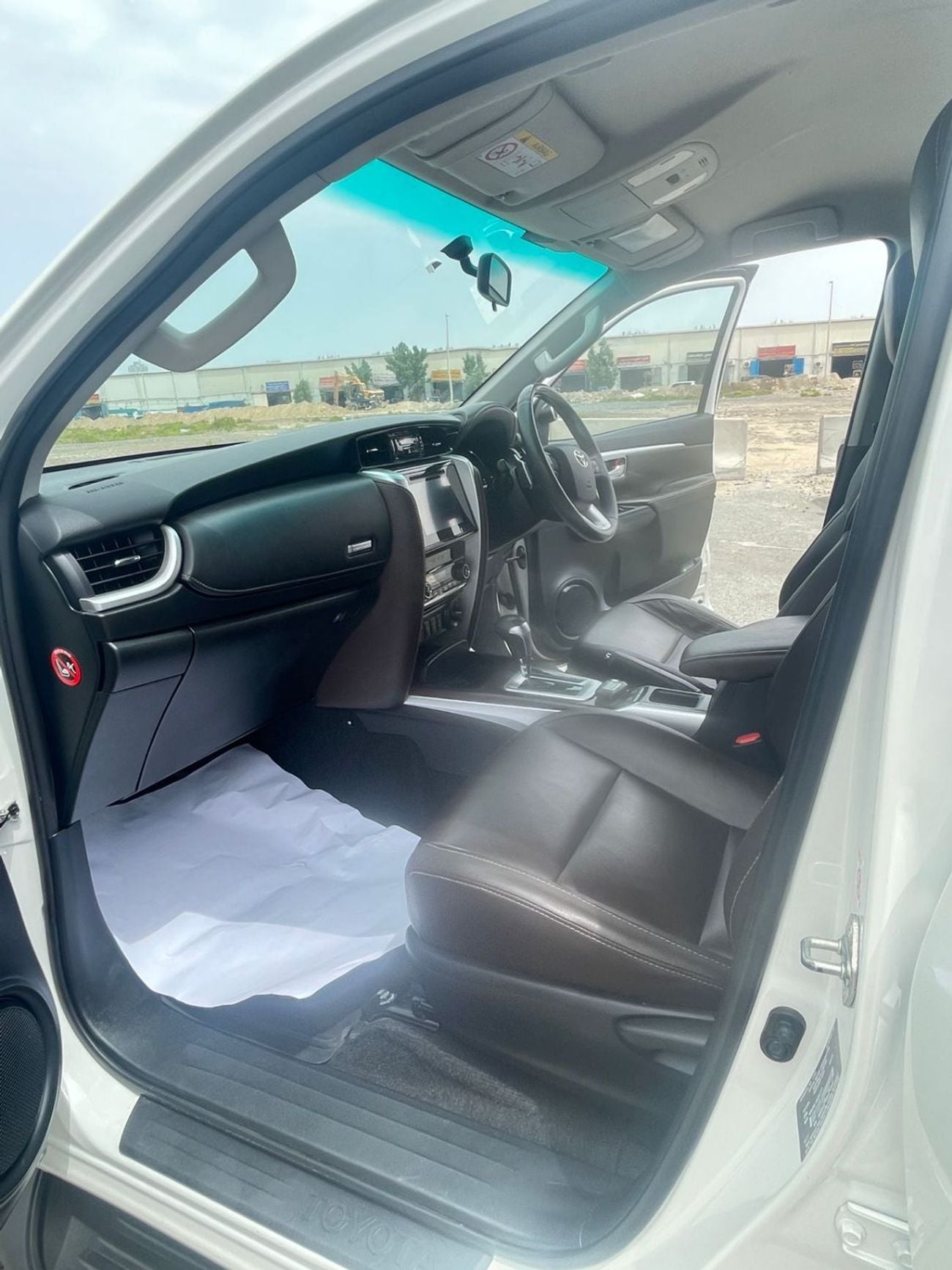 تويوتا فورتونر diesel 2.8 liter ,Right hand drive 2017 Model ,only for export available