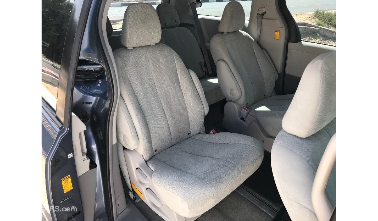 Toyota Sienna 2014 ref #199