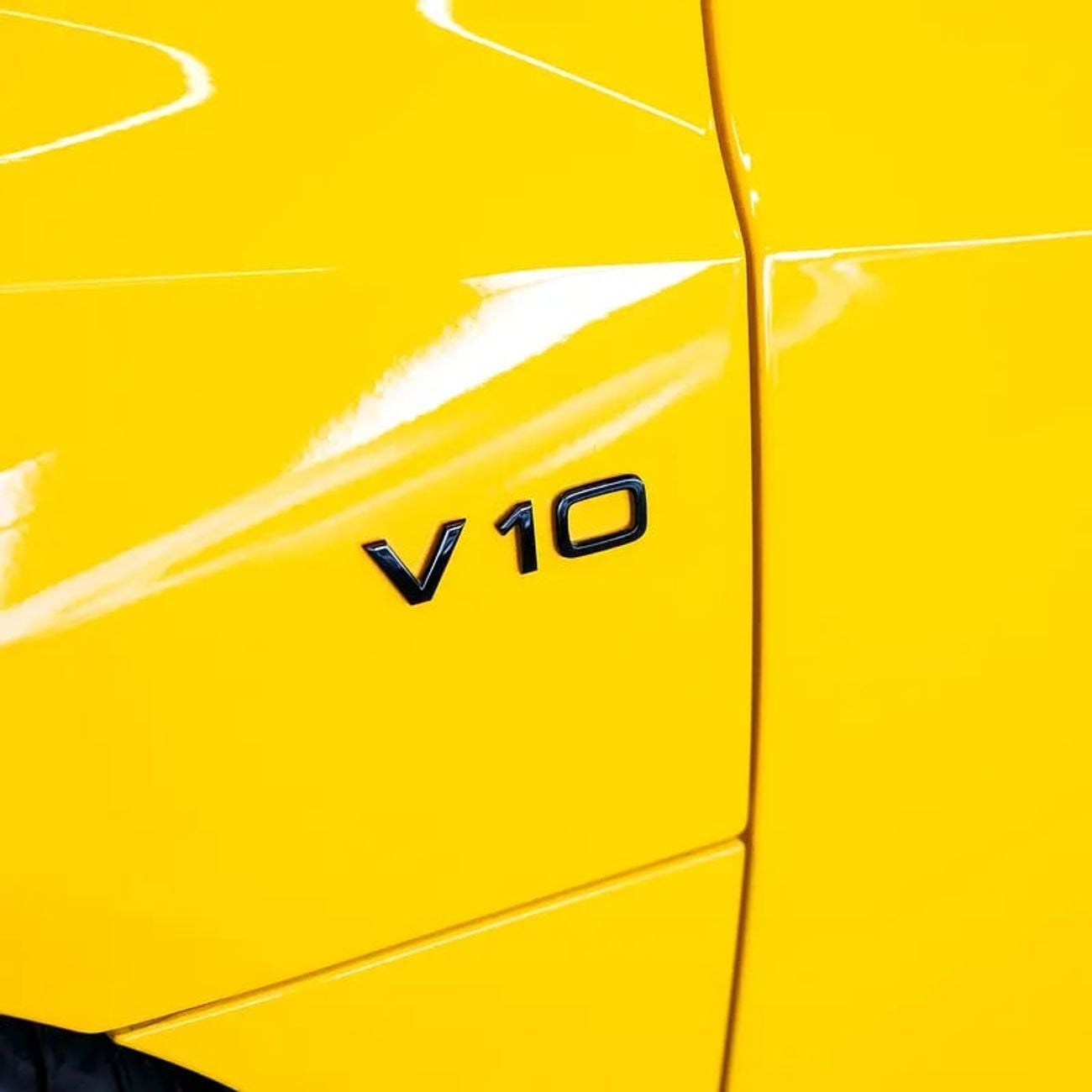 أودي R8 AED 11,499 pm • 0% Downpayment • Agency Warranty and Service Contract