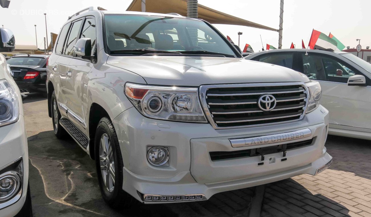 Toyota Land Cruiser GXR V6