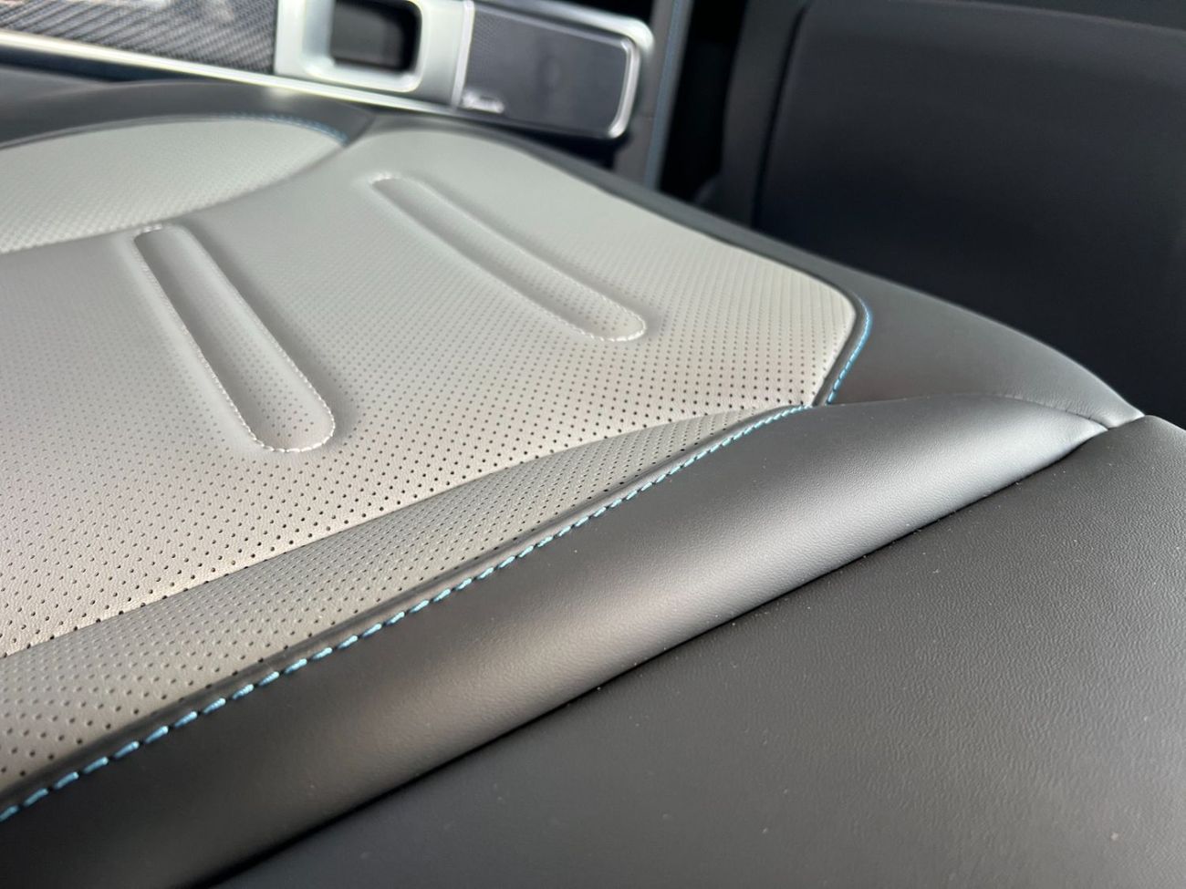 مرسيدس بنز EQG 580 مرسيدس بنز EQG 580