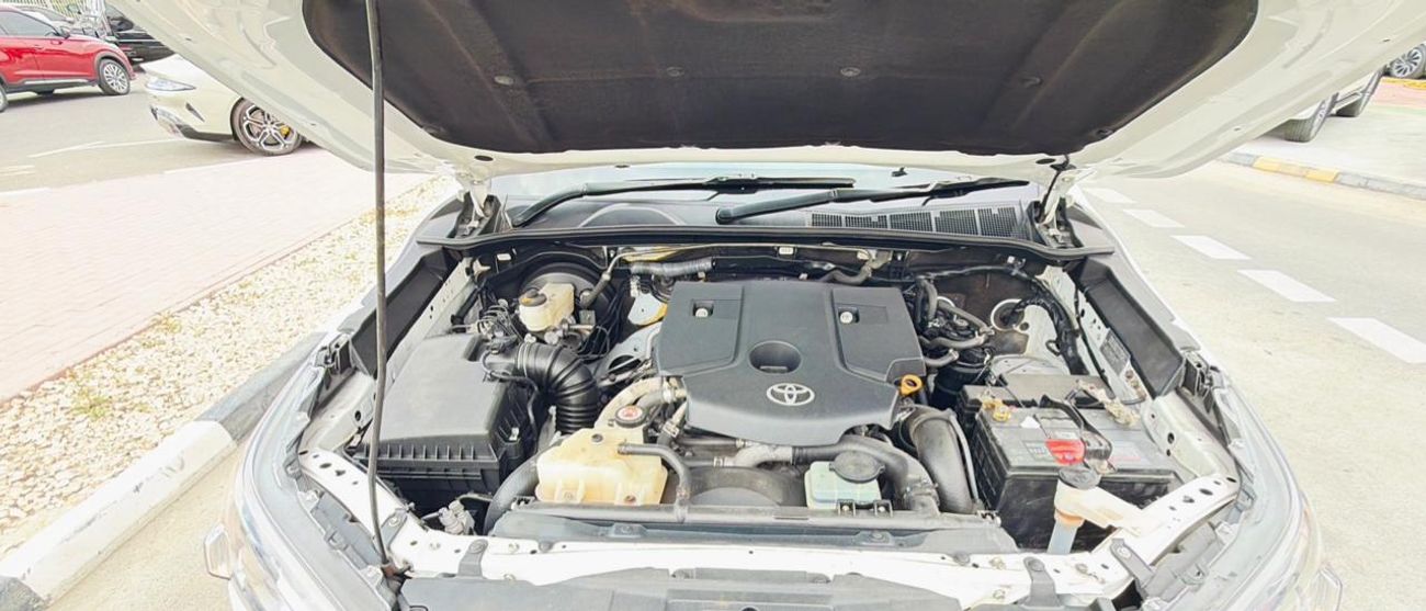 تويوتا هيلوكس -