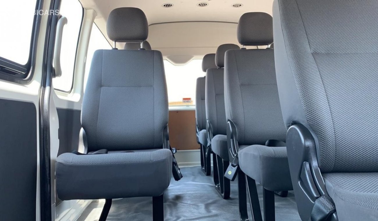 تويوتا هاياس Toyota Hiace High Roof 13 Seats 2018 Ref# 459