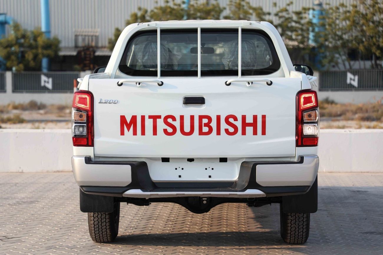 Mitsubishi L200 2023 Mitsubishi L200 DC 4x4 2.4 - White Solid inside Grey | Export Only