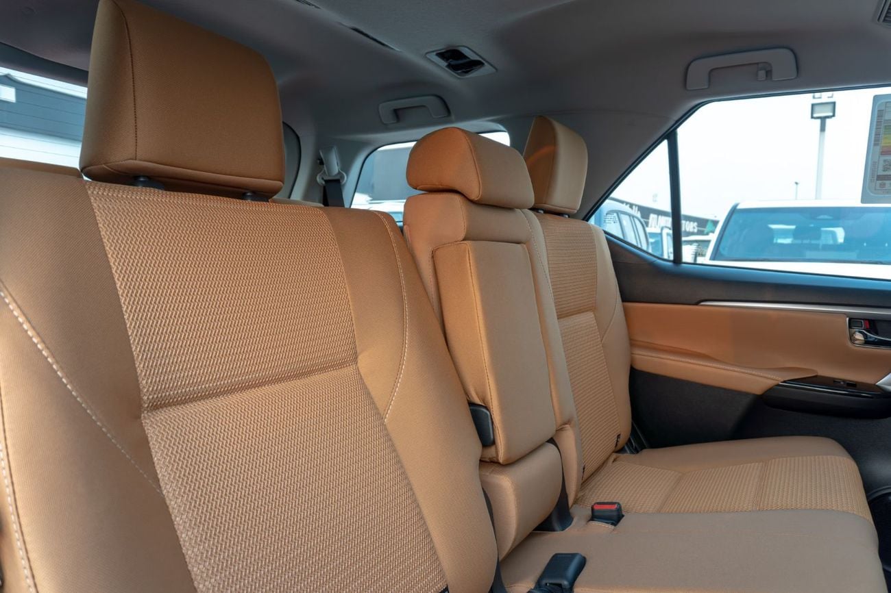 Toyota Fortuner SR5