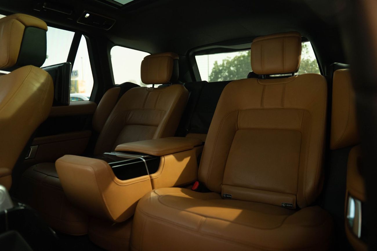 Land Rover Range Rover Autobiography 5.0L (510 HP) Vouge  2018 GCC V8 Perfect Condition