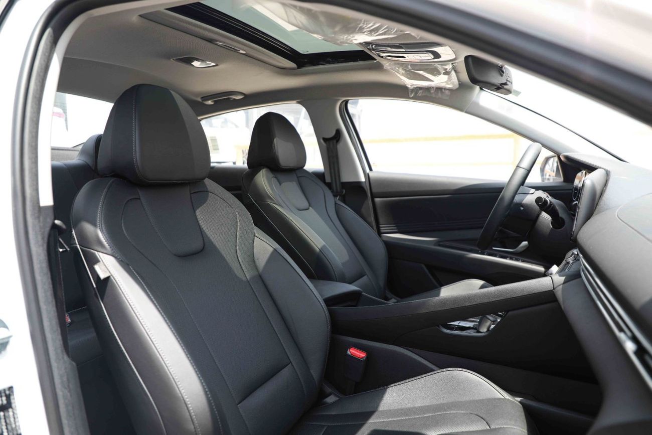 Hyundai Elantra 2024 Hyundai Elantra 1.5 LUX | Export Only | Safety package / Hyundai Smart Sense package / Comfort