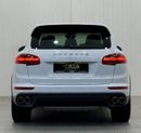 Porsche Cayenne 2015 Porsche Cayenne S, Full Service History, Excellent Condition, GCC