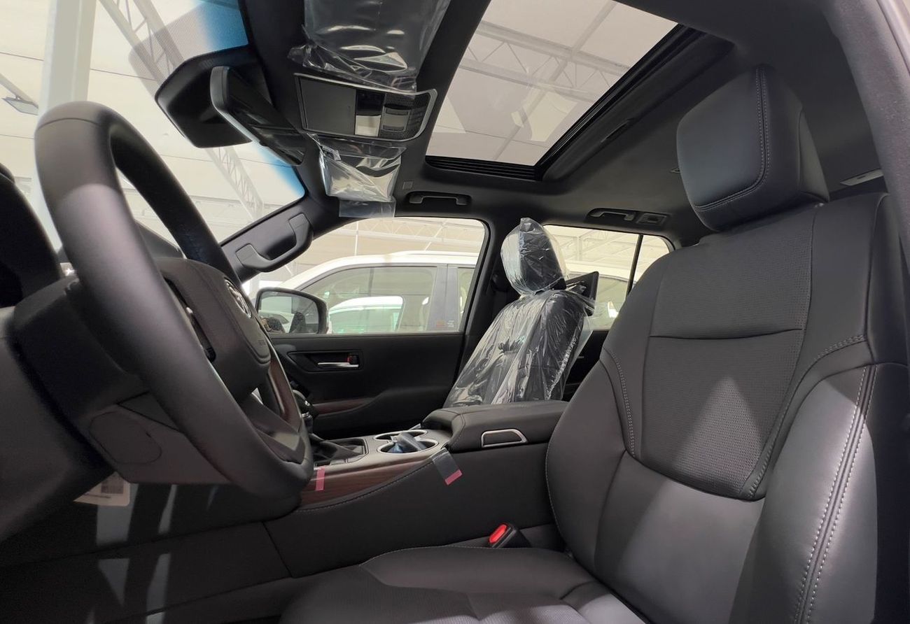 تويوتا لاند كروزر EXPORT ONLY - 2026 LC300 VX 4.0L (Black Interior) (GCC Specification)
