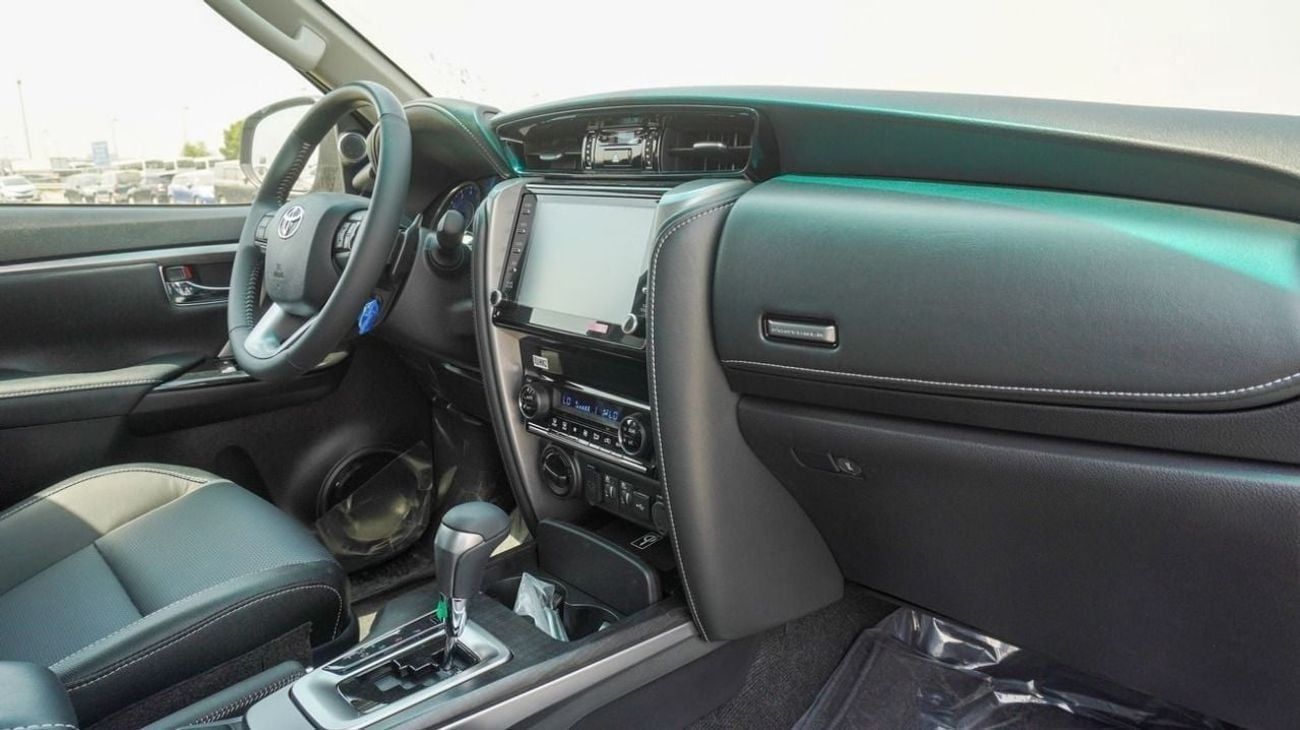 تويوتا فورتونر VXR 4.0L (278 HP)