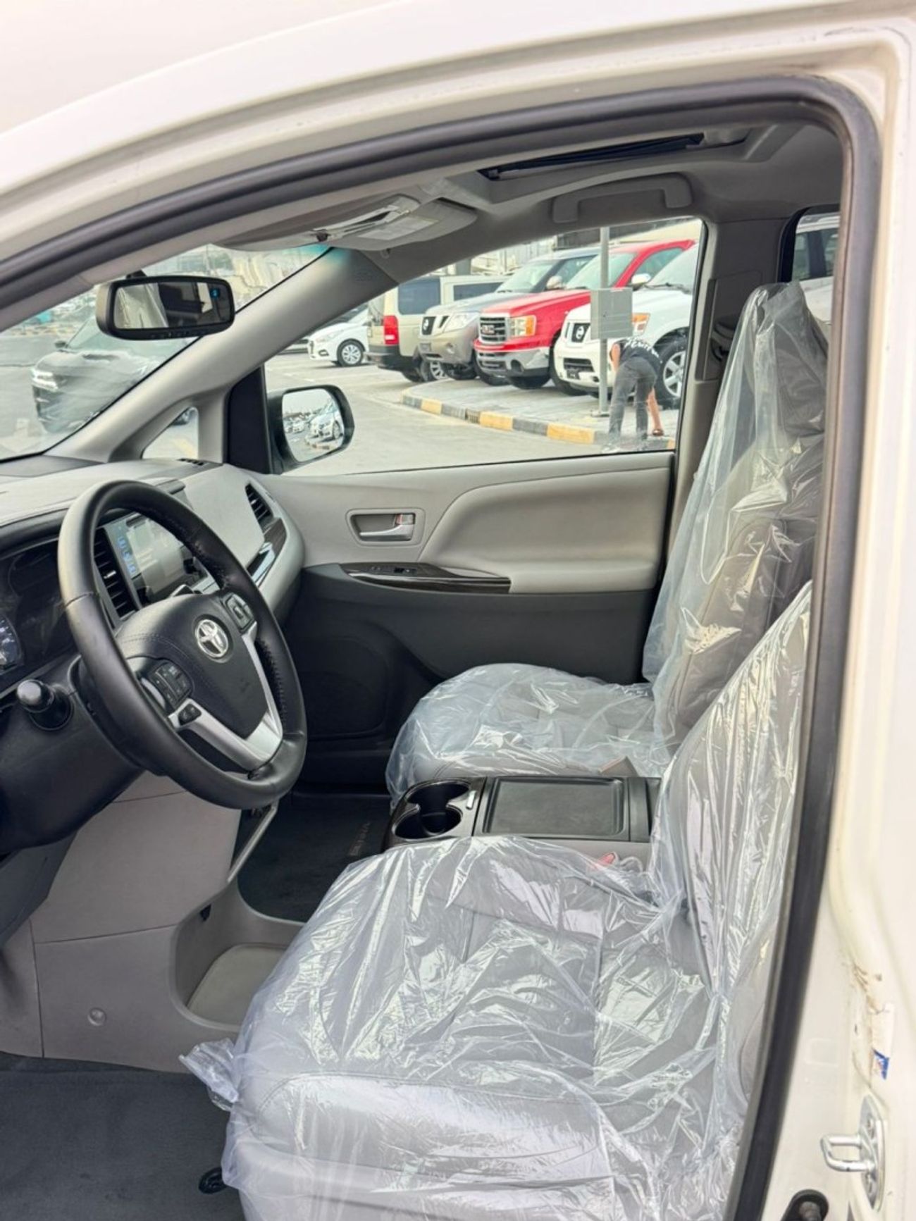 Toyota Sienna In excellent condition and requires no expenses