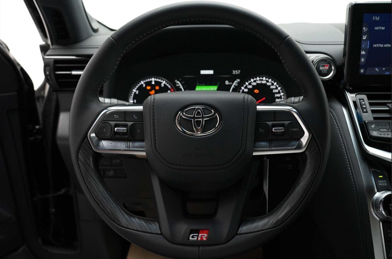 تويوتا لاند كروزر LC300 GR Sport 3.5 L Twin‑Turbo Petrol High A/T