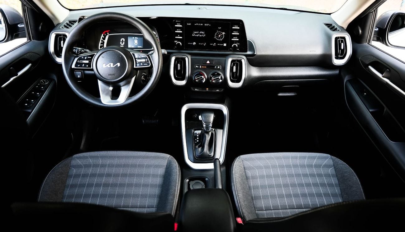 Kia Sonet GL Kia Sonet 2024, Gulf specification, in excellent condition inside and out