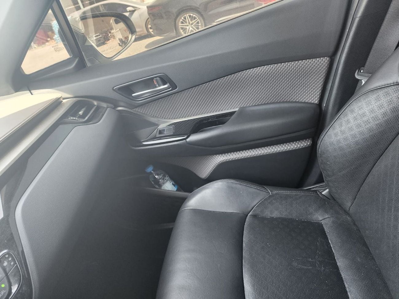 Toyota CHR TOYOTA CHR 2021 HYBRID GCC