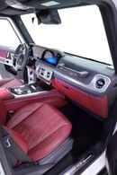 Mercedes Benz G63 AMG G63 GCC DOUBLE NIGHT PACKAGE - FULL EXT/INT CARBON + REAR MONITOR + 5 YEARS WARRANTY+SERVICE GARGASH