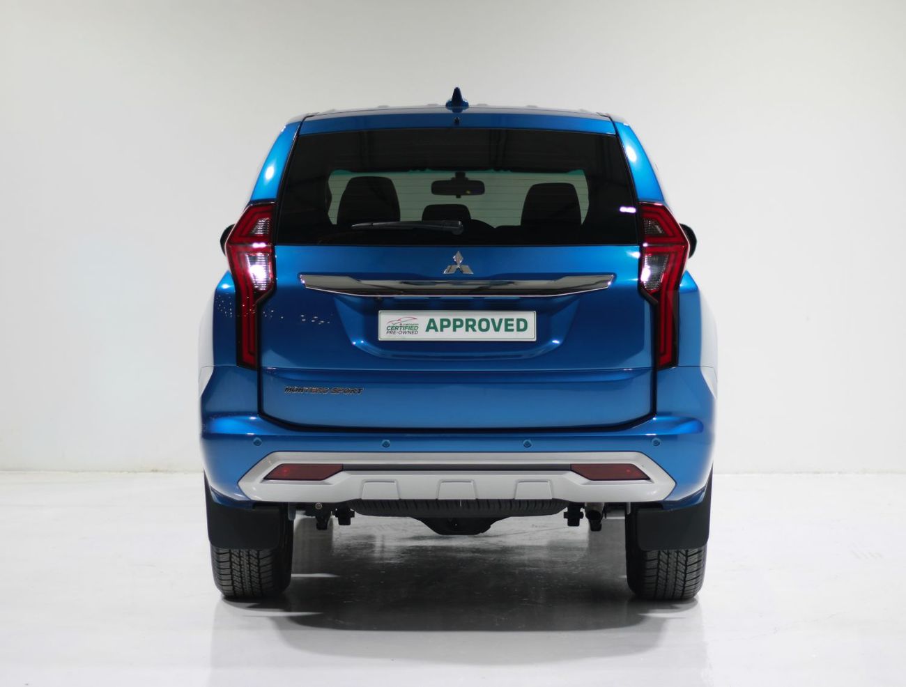 ميتسوبيشي مونتيرو سبورت Montero Sport 3.0 2WD GLX Med Line