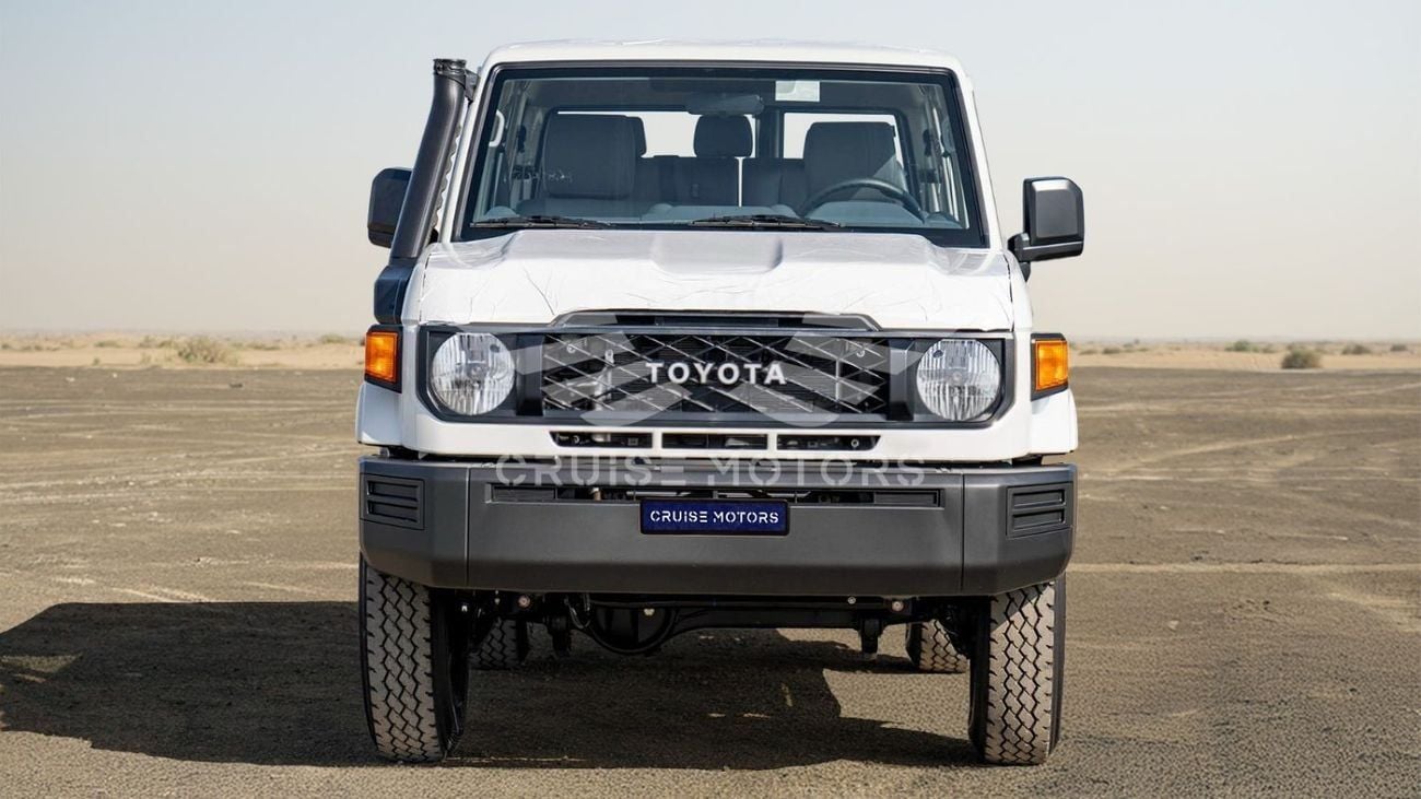 Toyota Land Cruiser 70 LC 76 - Manual - 4.2L - Diesel - Hard Top - Four Wheel Drive - 9 seats - 5 Door