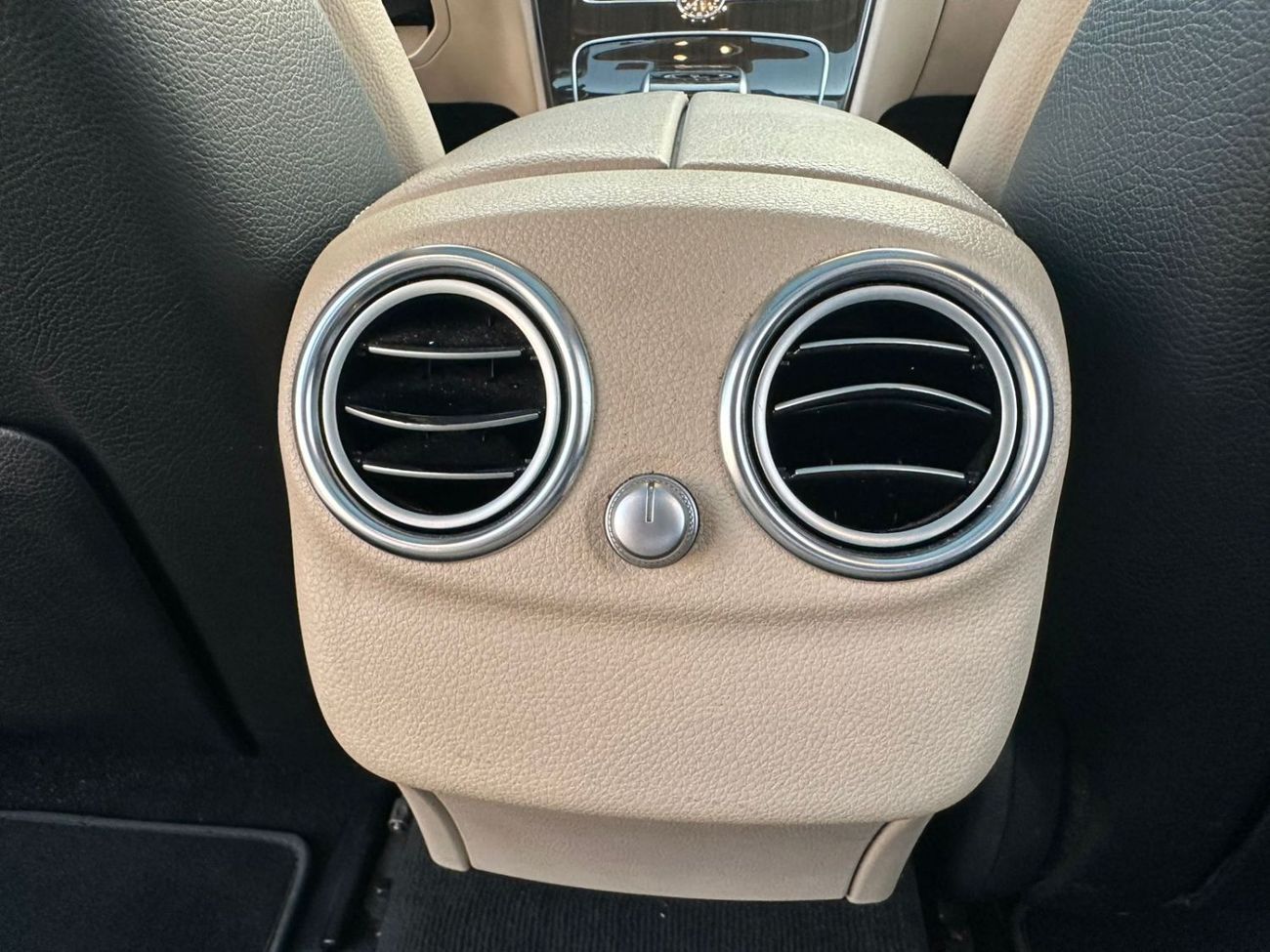 Mercedes-Benz C 300 Luxury 2.0L