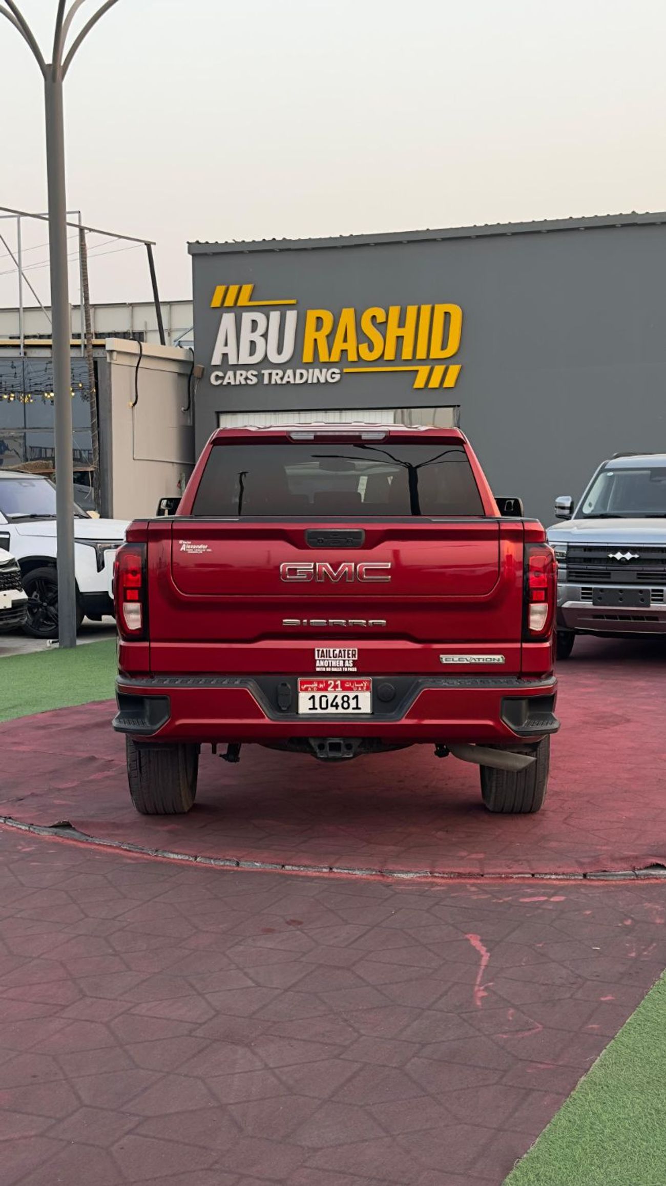 GMC Sierra 2.7T SLE Crew Cab (FWD)